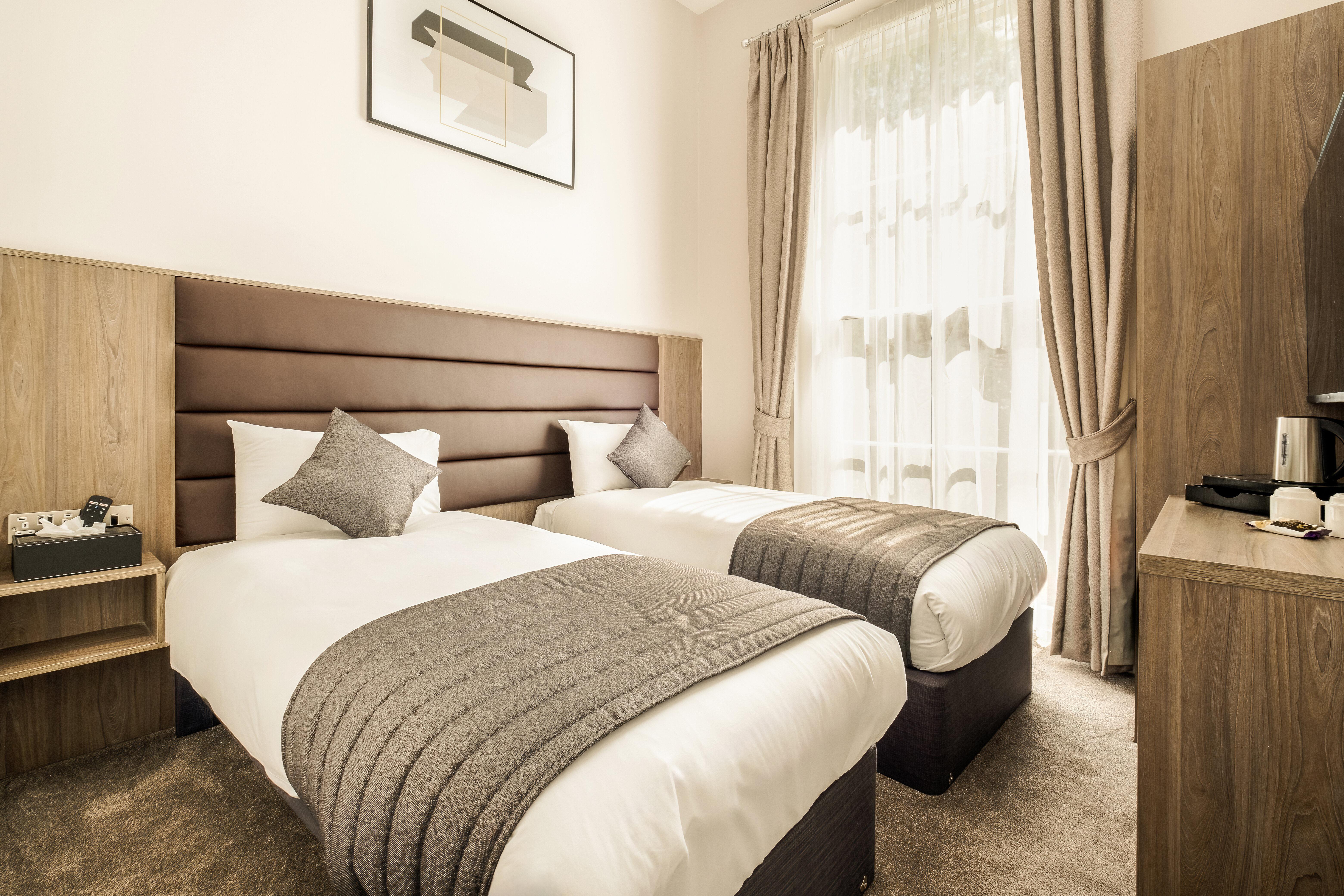 Reem Hotel London Bagian luar foto