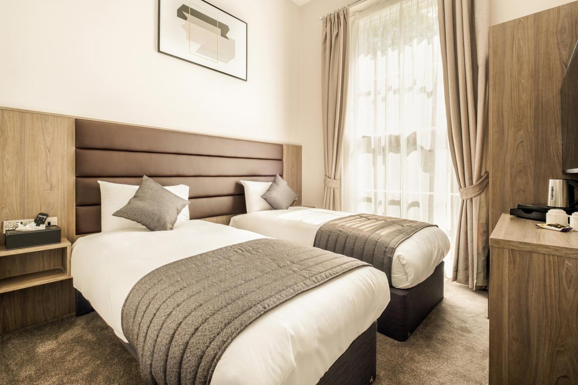 Reem Hotel London Bagian luar foto