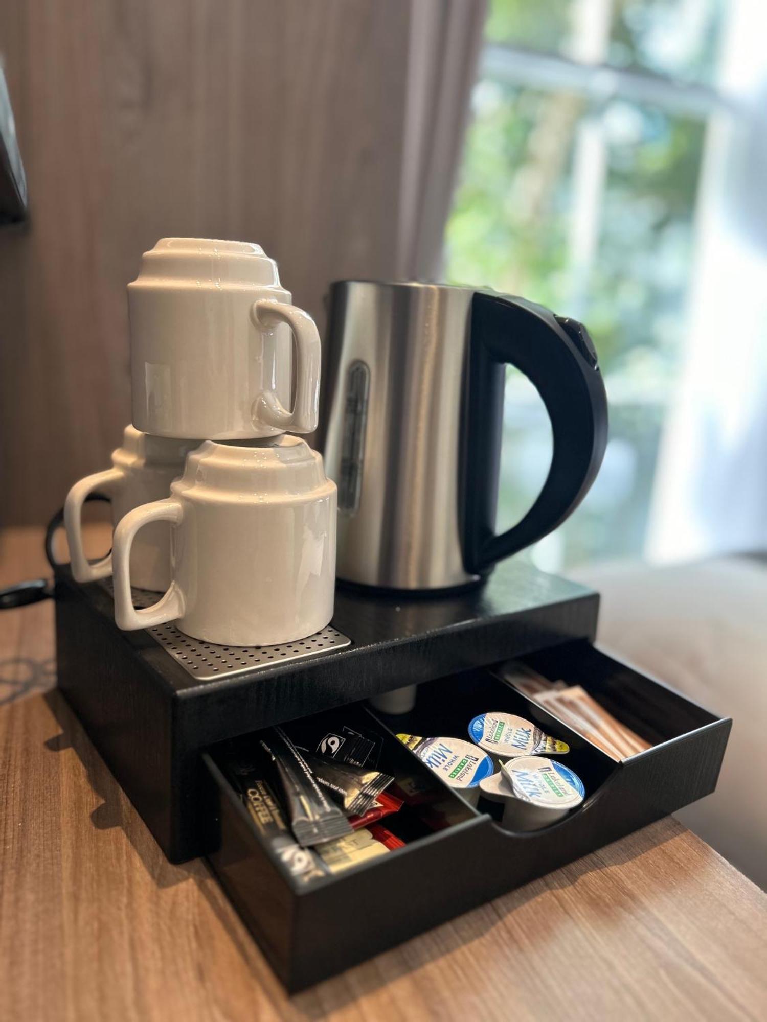 Reem Hotel London Bagian luar foto