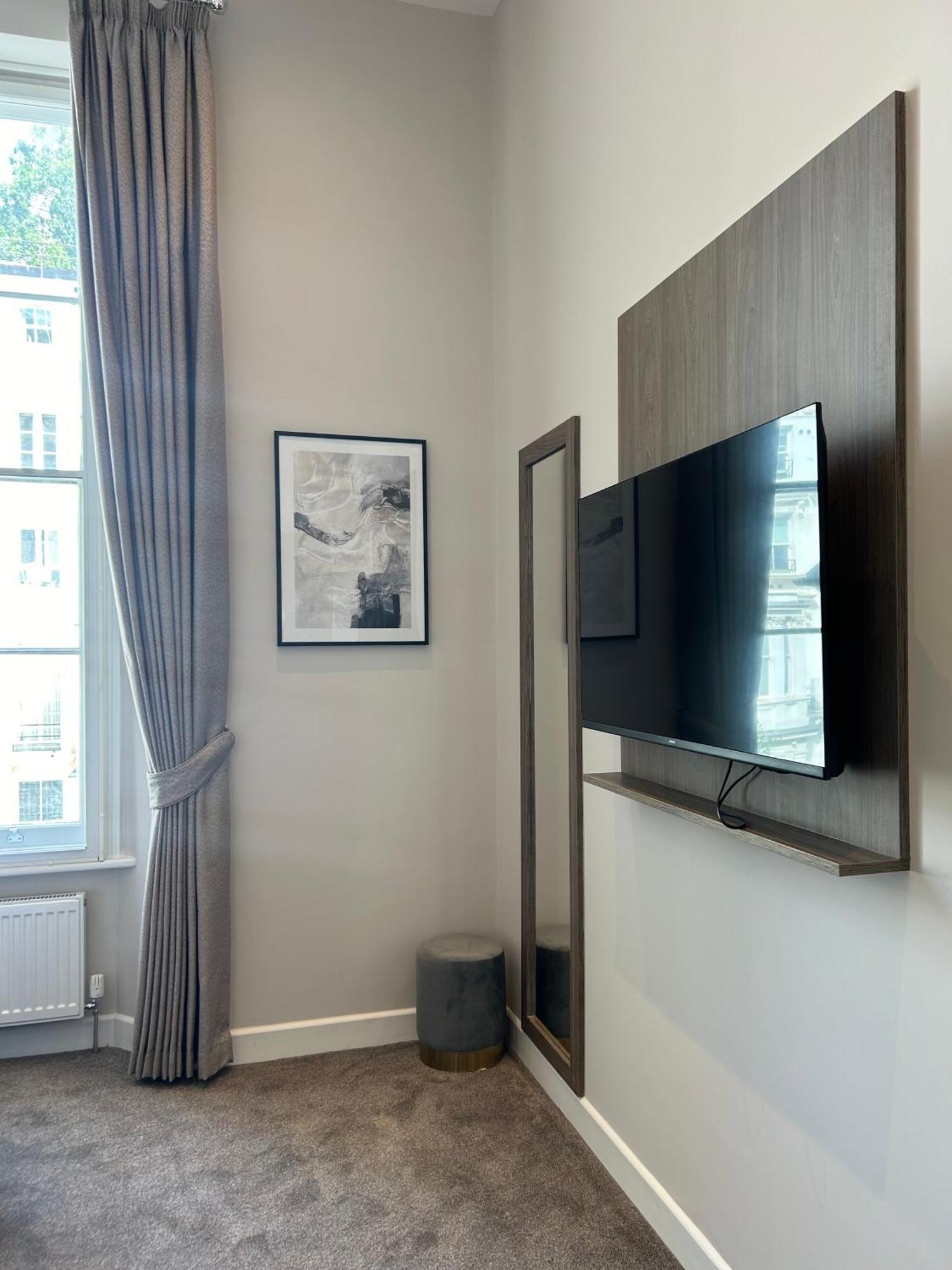 Reem Hotel London Bagian luar foto