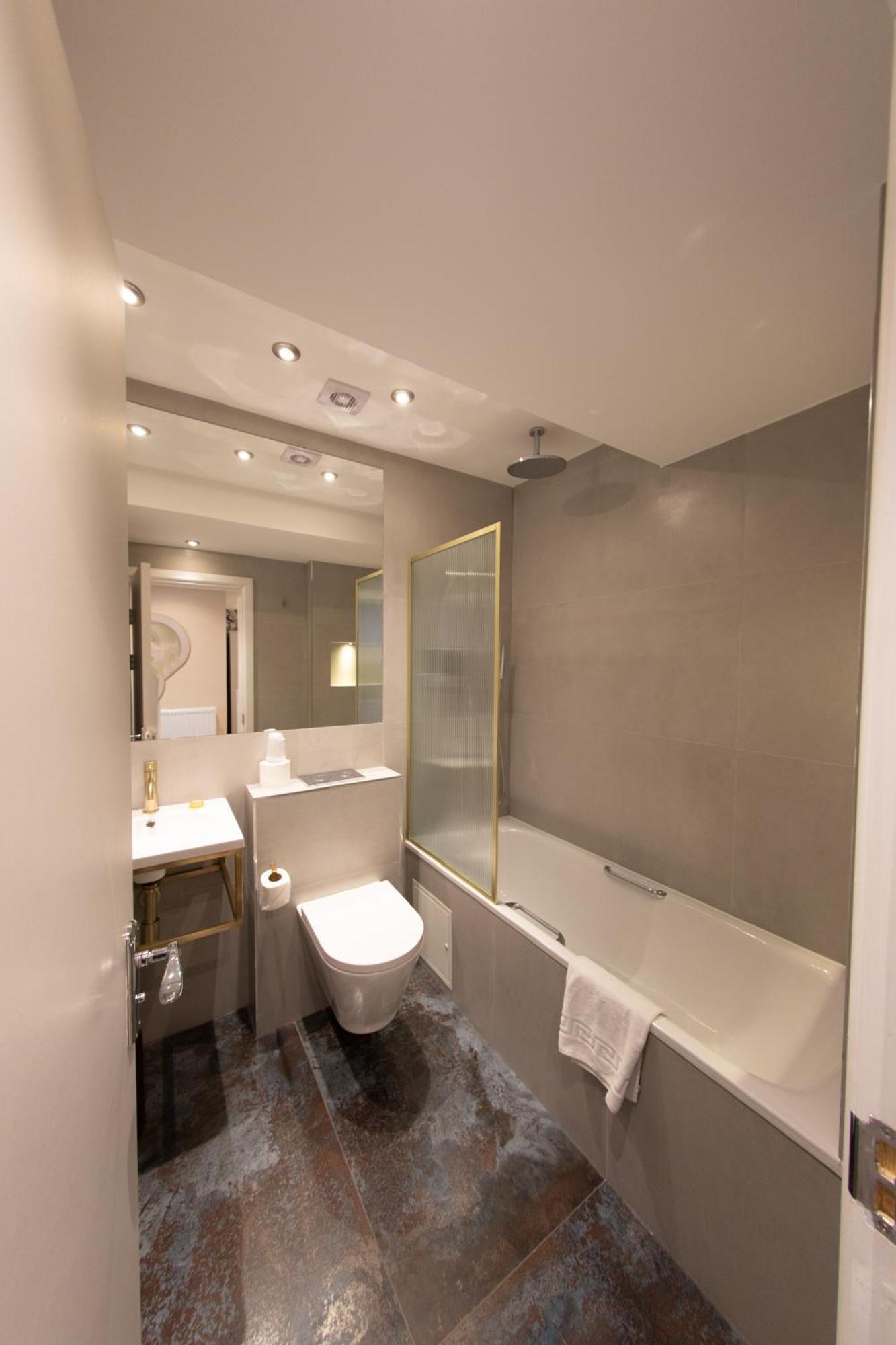 Reem Hotel London Bagian luar foto