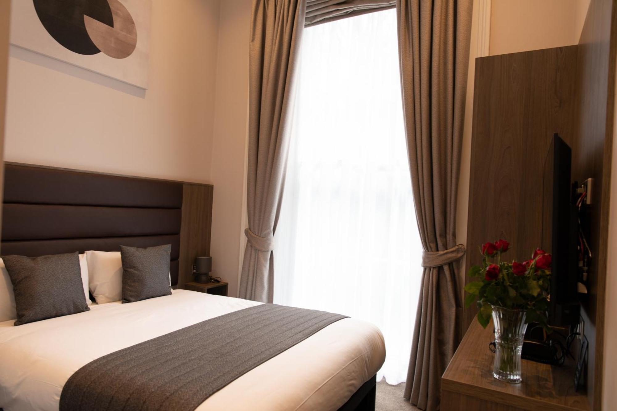 Reem Hotel London Bagian luar foto