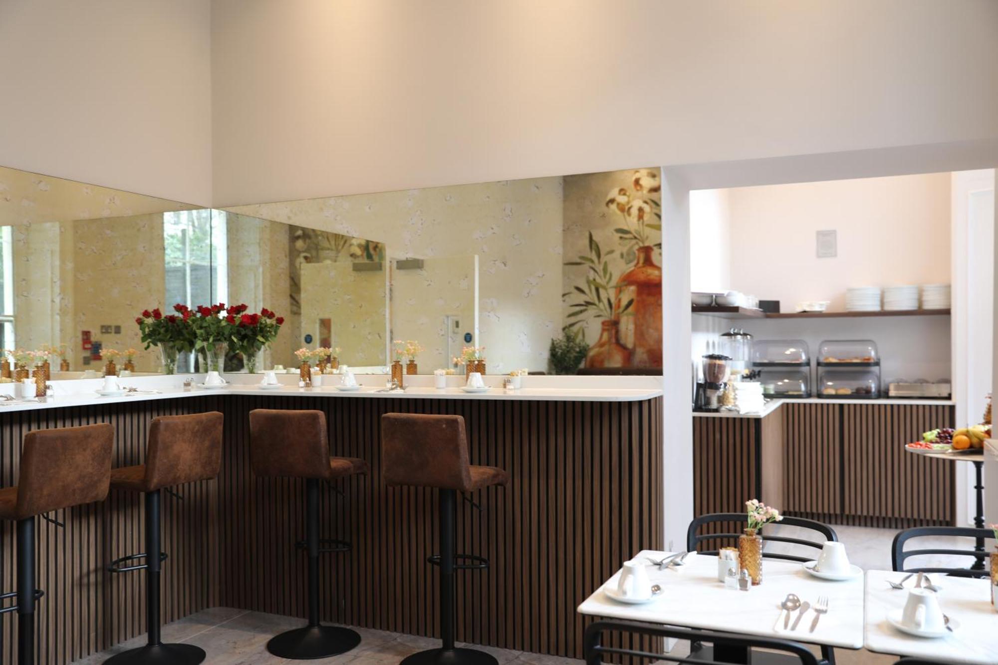 Reem Hotel London Bagian luar foto