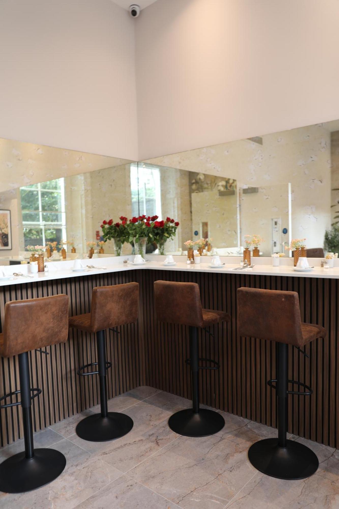 Reem Hotel London Bagian luar foto