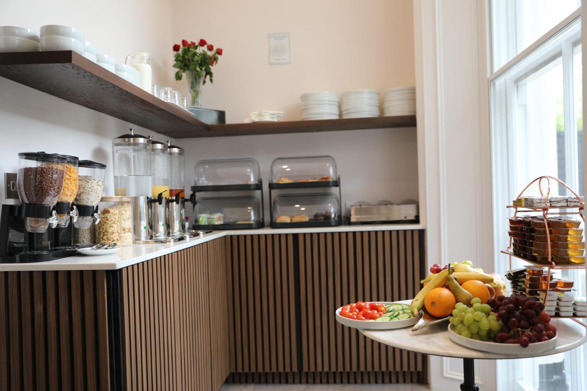 Reem Hotel London Bagian luar foto